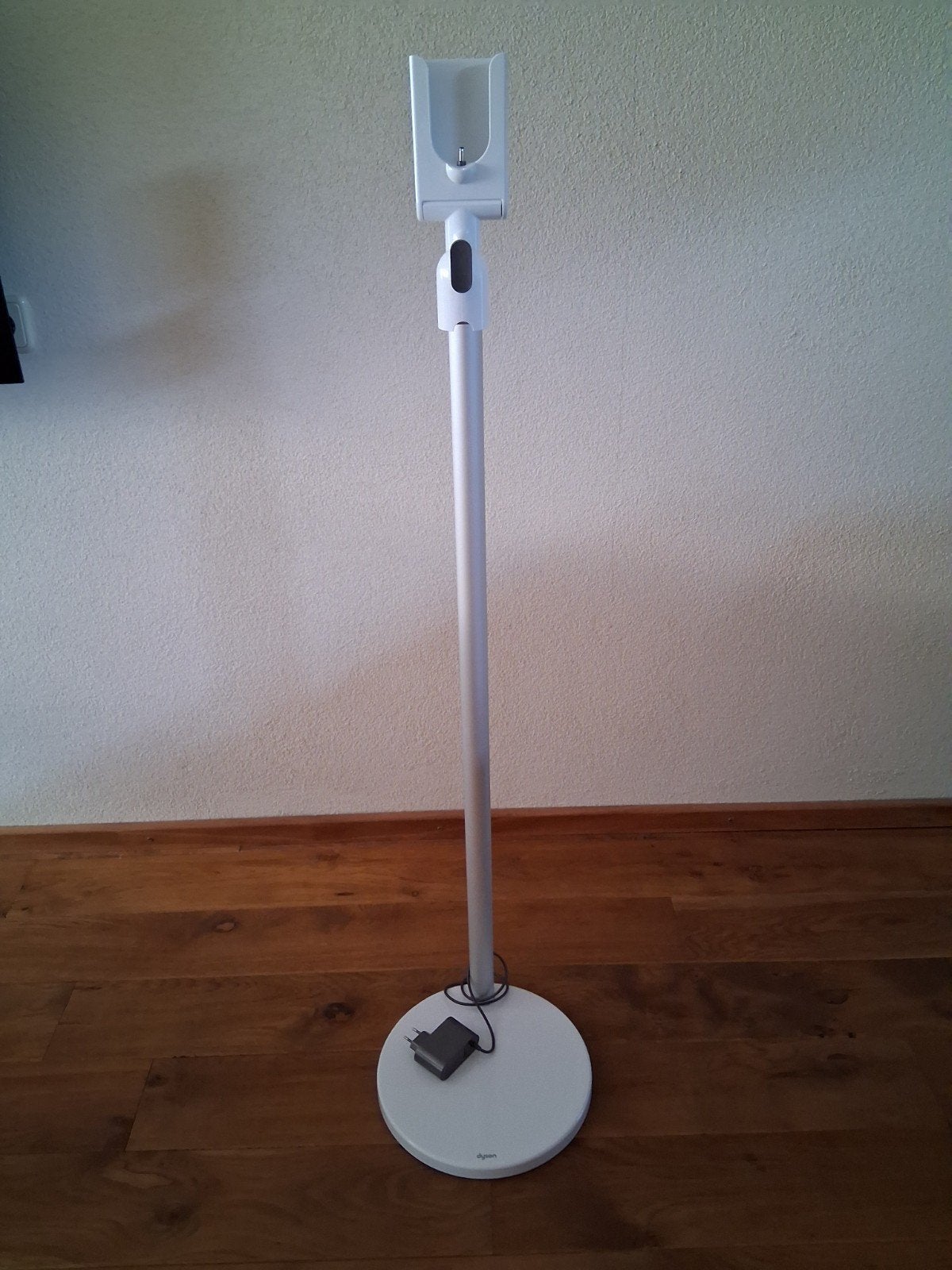 Dyson V11 Absolute Floor Dok met oplader., Witgoed en Apparatuur, Ophalen, Zo goed als nieuw