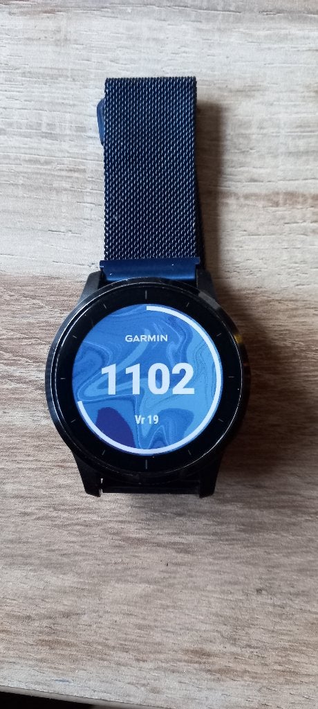 Garmin vivoactive 4s smartwatch, Sieraden, Tassen en Uiterlijk, Smartwatches, Conditie, Gebruikt, Zwart, Garmin