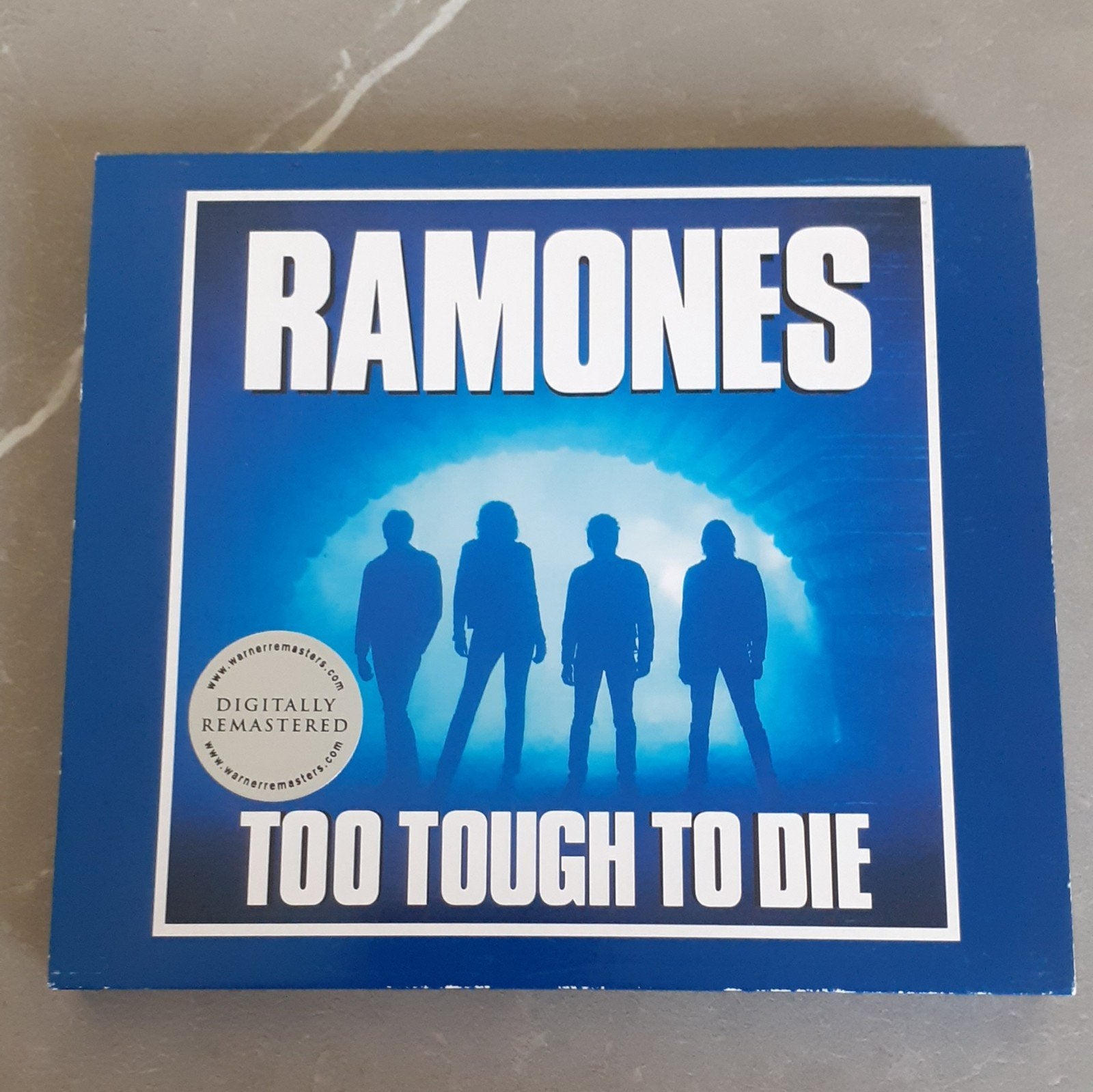Ramones - Too Tough To Die (1984) (Remastered), Remastered, Ophalen of Verzenden, Zo goed als nieuw, Punk Rock