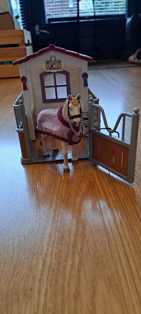 schleich Paardenbox met Lusitano merrie, Ophalen of Verzenden, Zo goed als nieuw, Jongen of Meisje