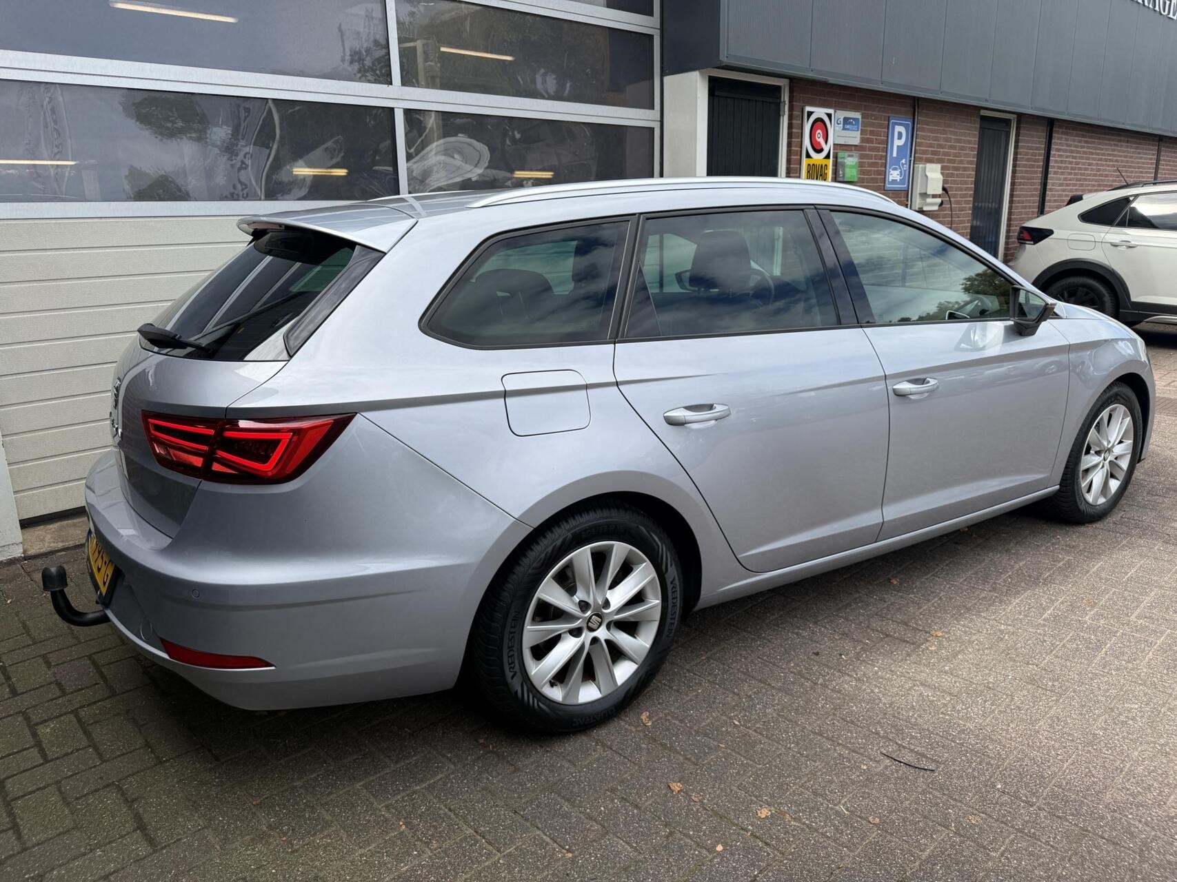 Seat Leon ST 1.0 EcoTSI Style CAMERA/CARPLAY *ALL-IN PRIJS*, 12 maanden, Stof, Gebruikt, Euro 6