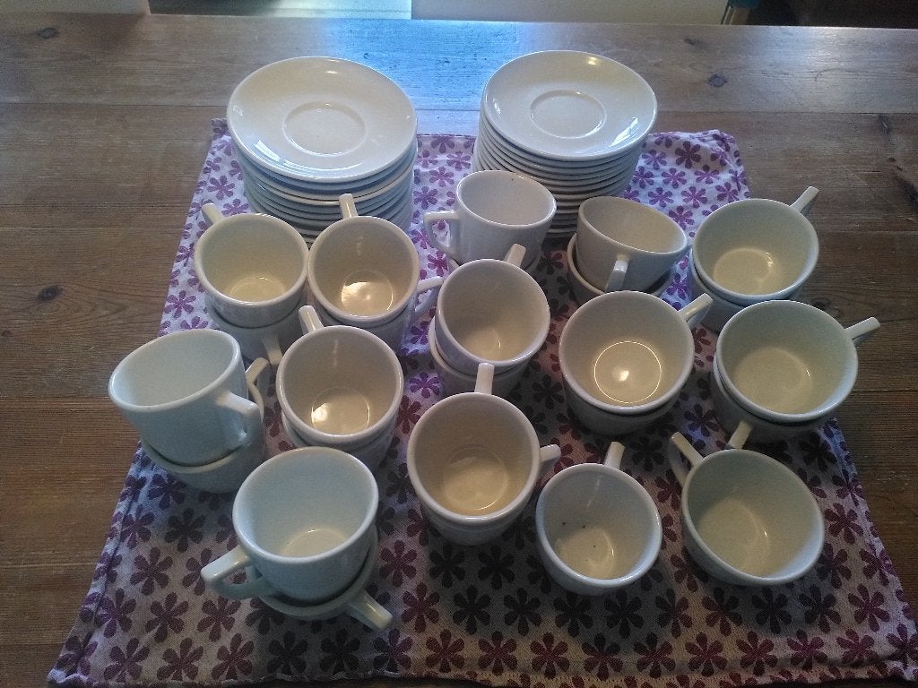 Sfinx koffie- en theeservies, Huis en Inrichting, Keuken | Servies, Ophalen of Verzenden, Zo goed als nieuw, Overige stijlen, Kop(pen) en/of Schotel(s)