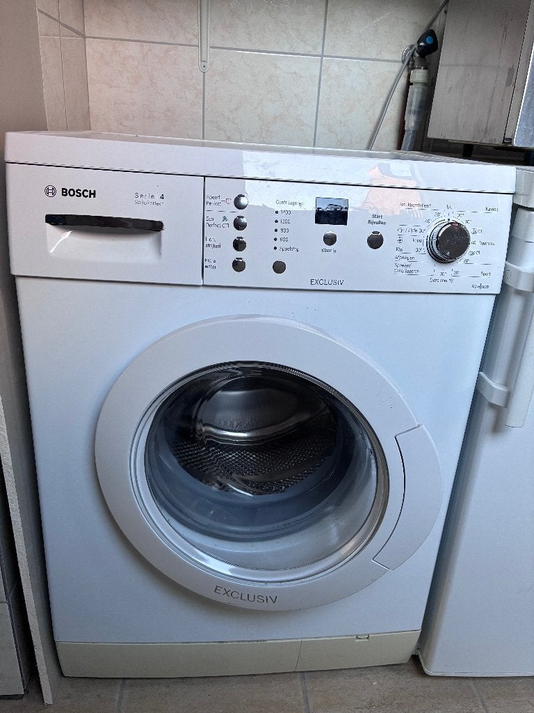 Bosch wasmachine Serie 4 Variofilter, Ophalen, 1200 tot 1600 toeren, Gebruikt, 4 tot 6 kg