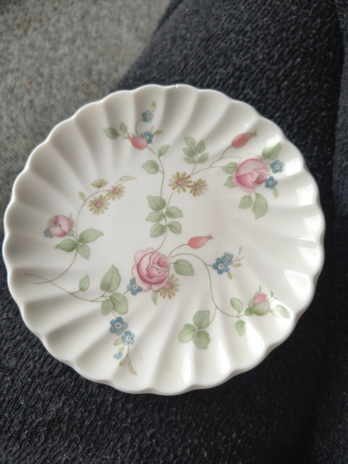Wedgwood Rosehip Bone China Schoteltje 1991, Ophalen of Verzenden