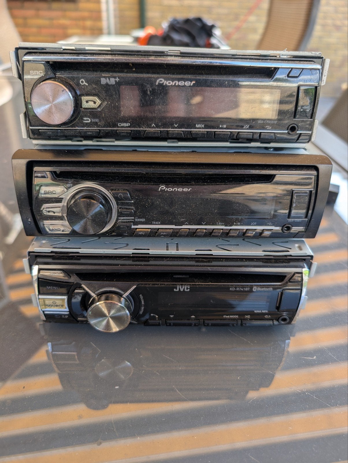 Autoradio's 3x (Pioneer en JVC), Ophalen