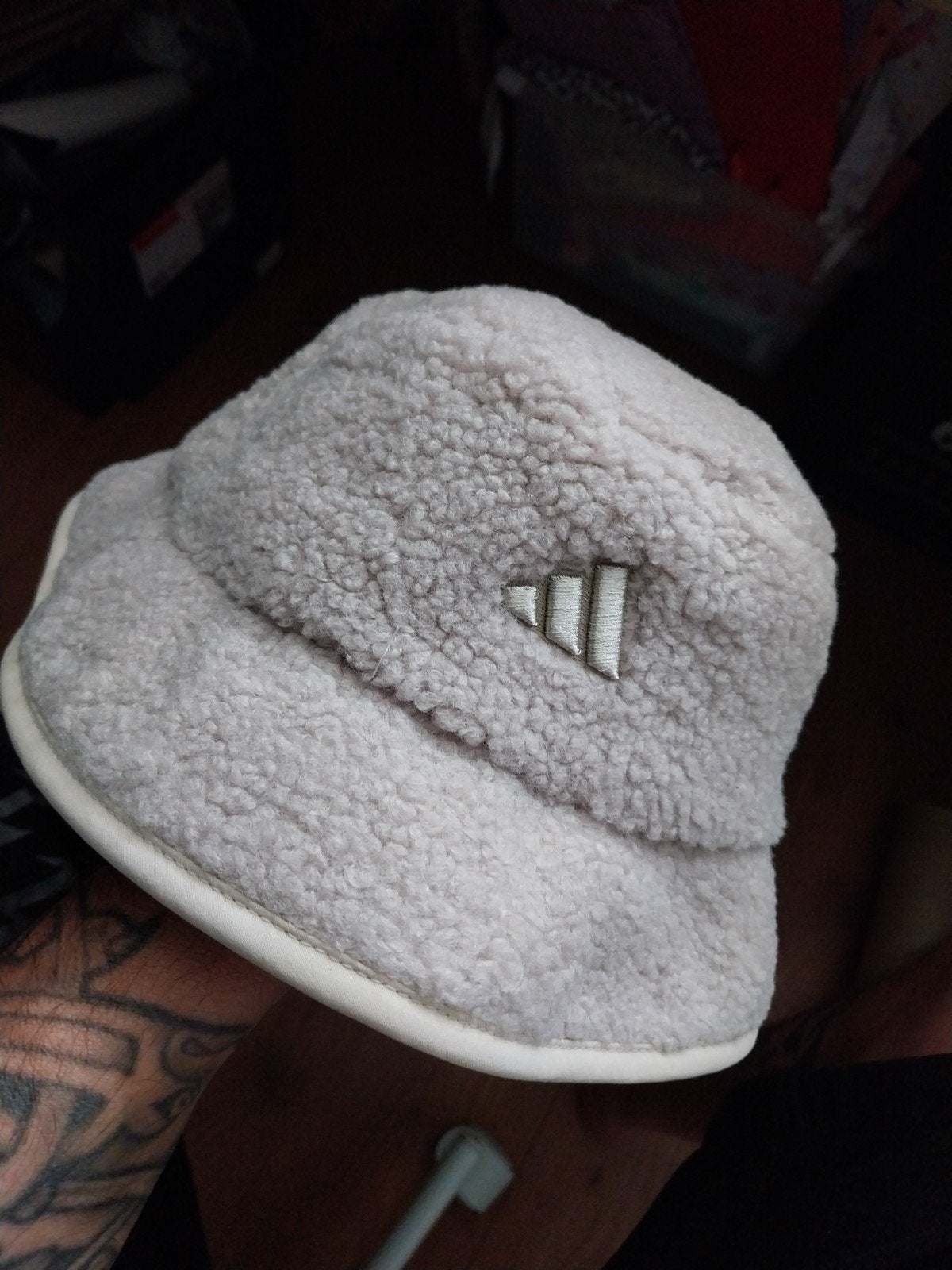 Adidas Winter Bucket Hoed - Nieuw met labels, Hoed, Nieuw, One size fits all, Verzenden