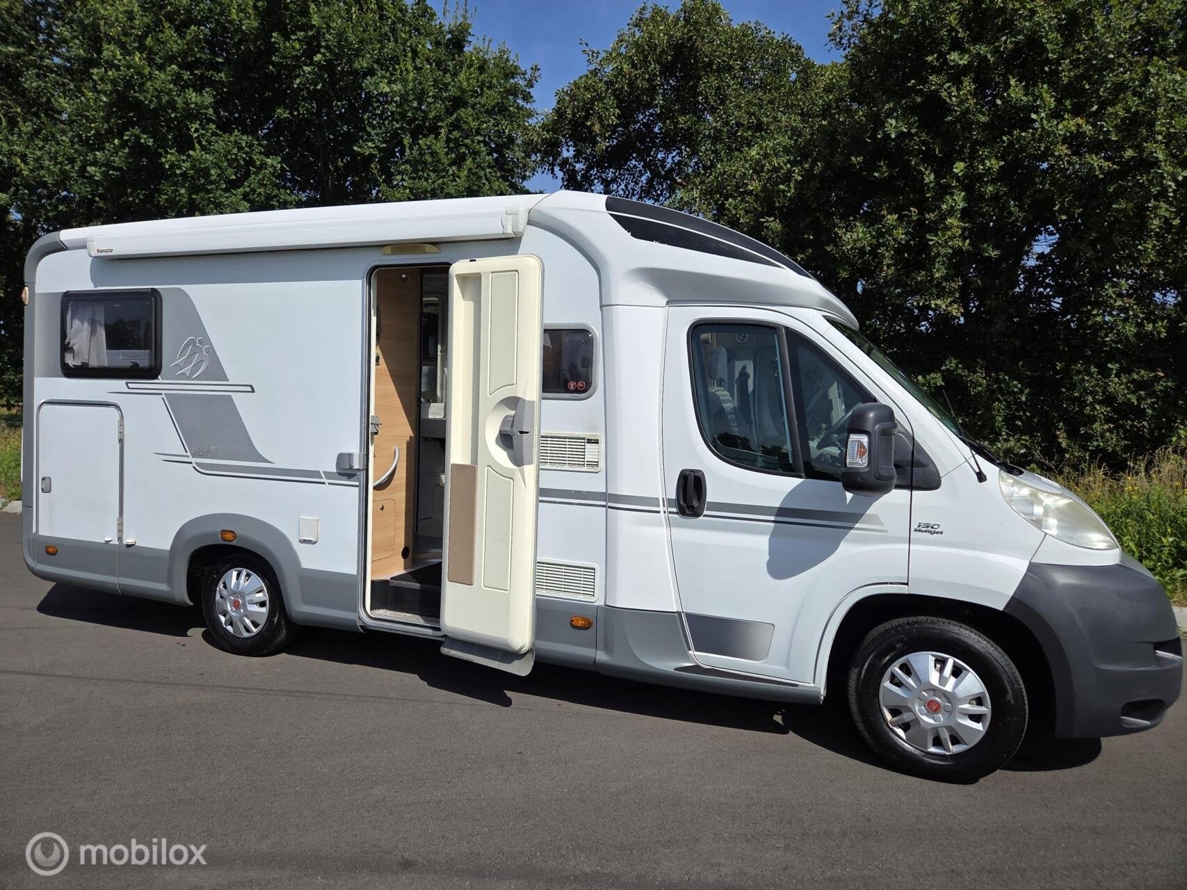 Caravans And Camping Knaus