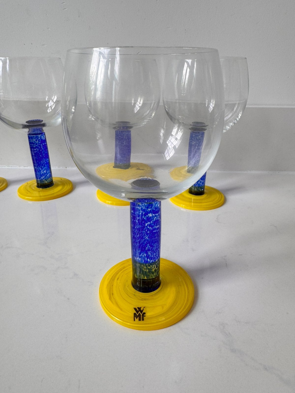 WMF wijnglazen blauwe steel gele voet Memphis retro vintage, Ophalen, Glas of Glazen, Overige stijlen, Glas