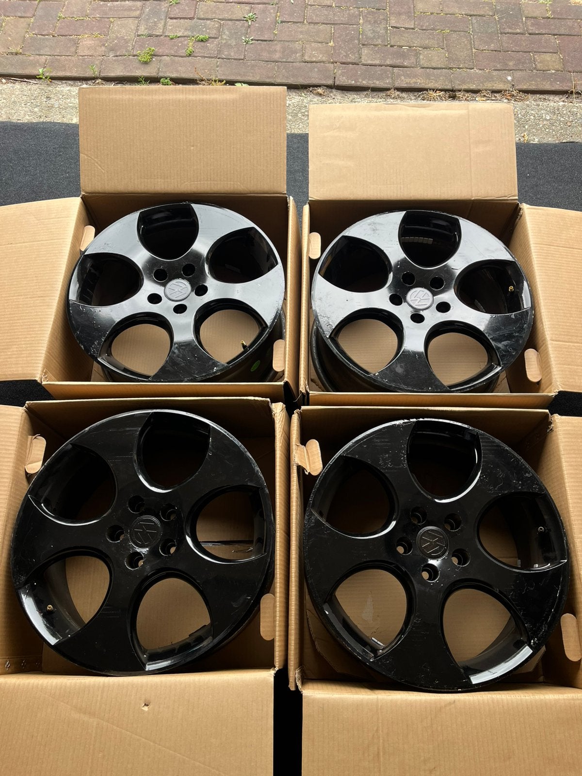 GOLF 5 GTI VELGEN 4 STUKS ZWART, Auto-onderdelen, Banden en Velgen, Velg(en), Zomerbanden, 16 inch, 205 mm, Ophalen