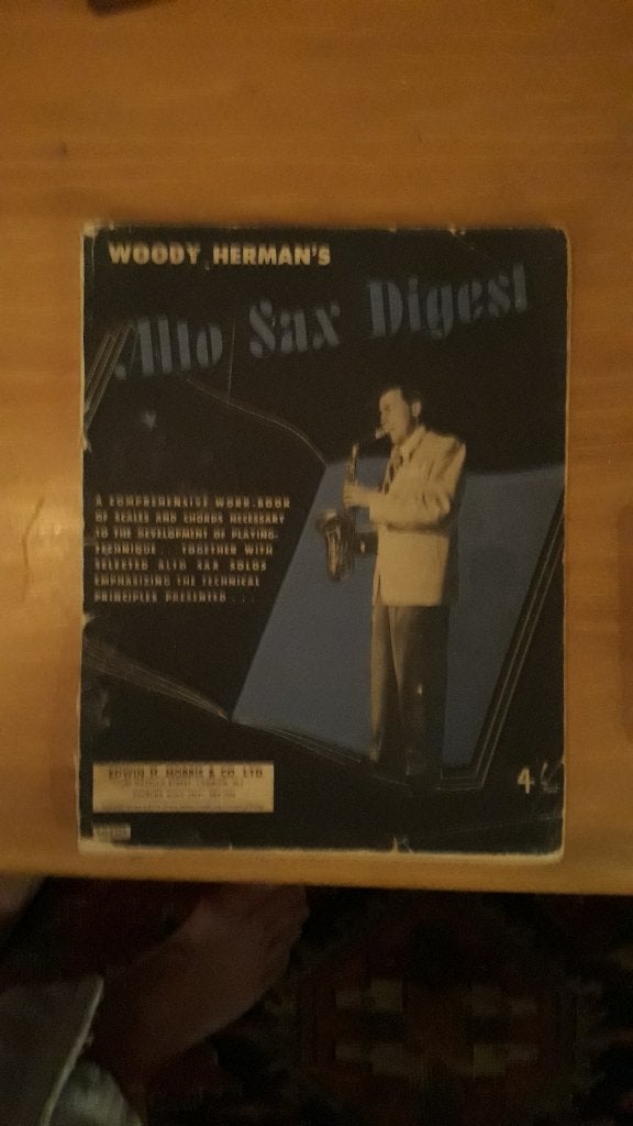 Alt saxofoon les muziek boek 1946, Ophalen of Verzenden, Gelezen, Artiest