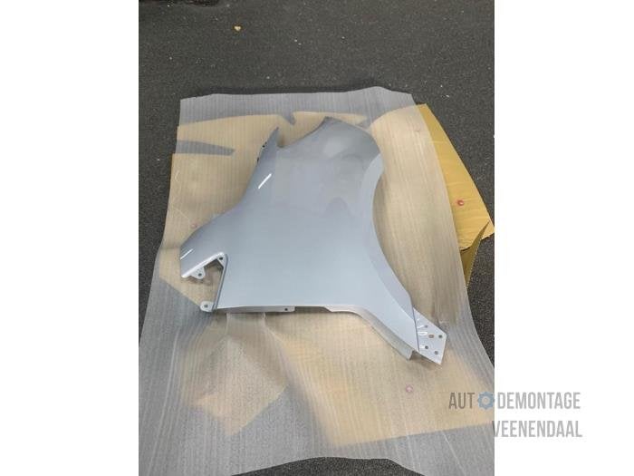 Scherm rechts-voor van een Mercedes Sprinter (9775), -, Nieuw, Ophalen of Verzenden, -