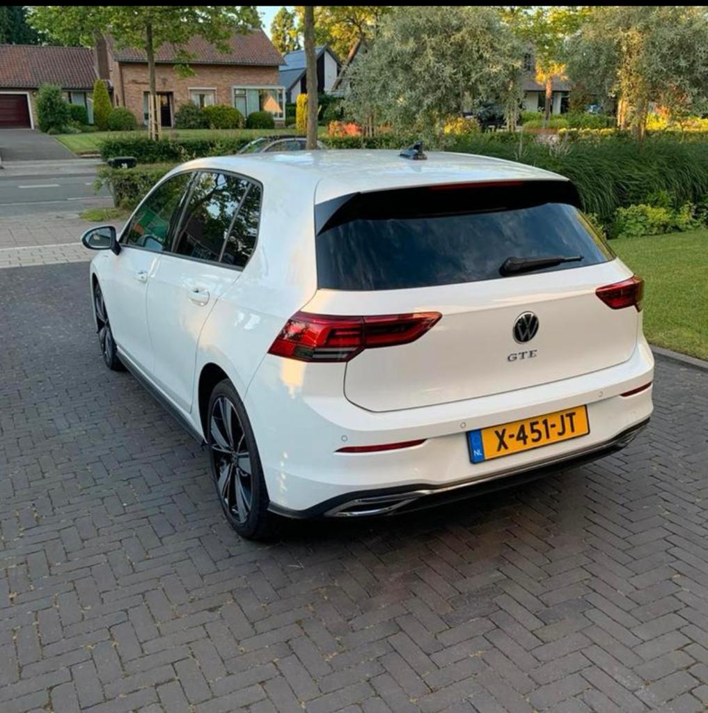 VW Golf 8 GTe, DSG, 2021, 63500km, keurige auto!, Auto's, Stof, Parkeersensor, 4 cilinders, Wit