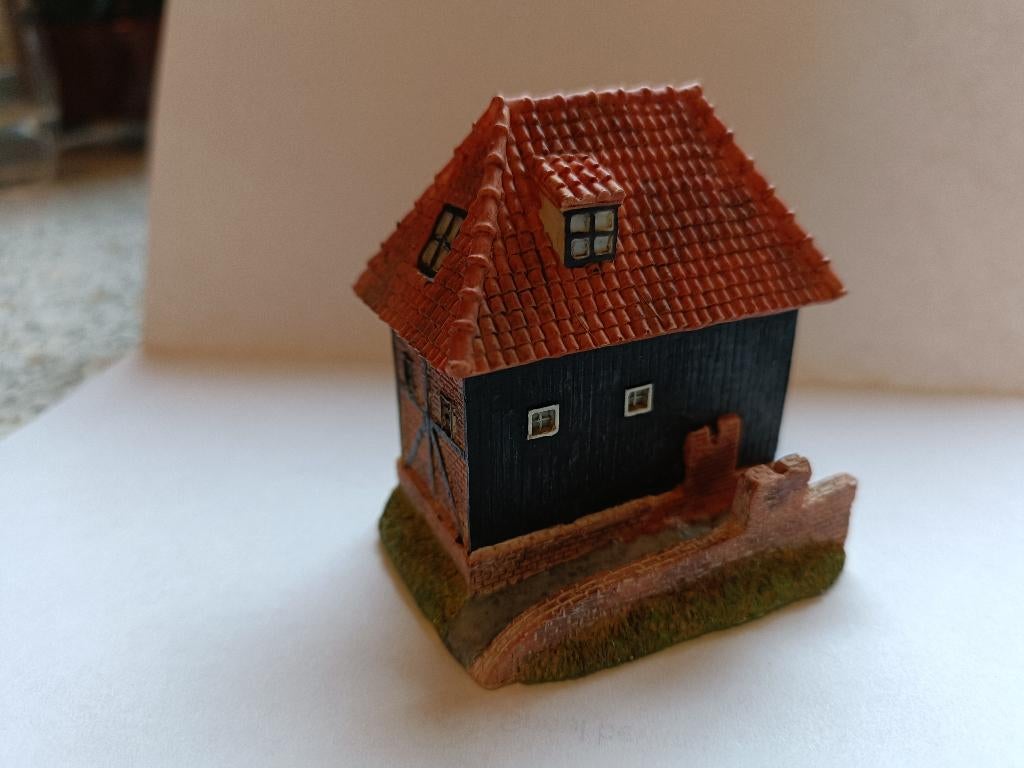 2 molentjes van de serie "Hollands Glorie" (NIET compleet)., Hobby en Vrije tijd, Modeltreinen | H0, Overige merken, Gebruikt