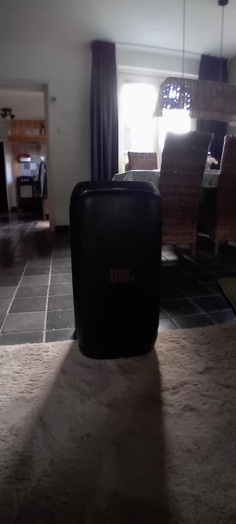 Jbl 320 club, Ophalen of Verzenden, Zo goed als nieuw