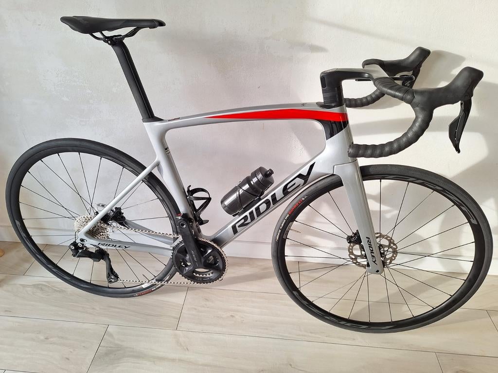 Ridley noah/ di2/ Medium, Carbon, Zo goed als nieuw, Meer dan 20 versnellingen, 53 tot 57 cm