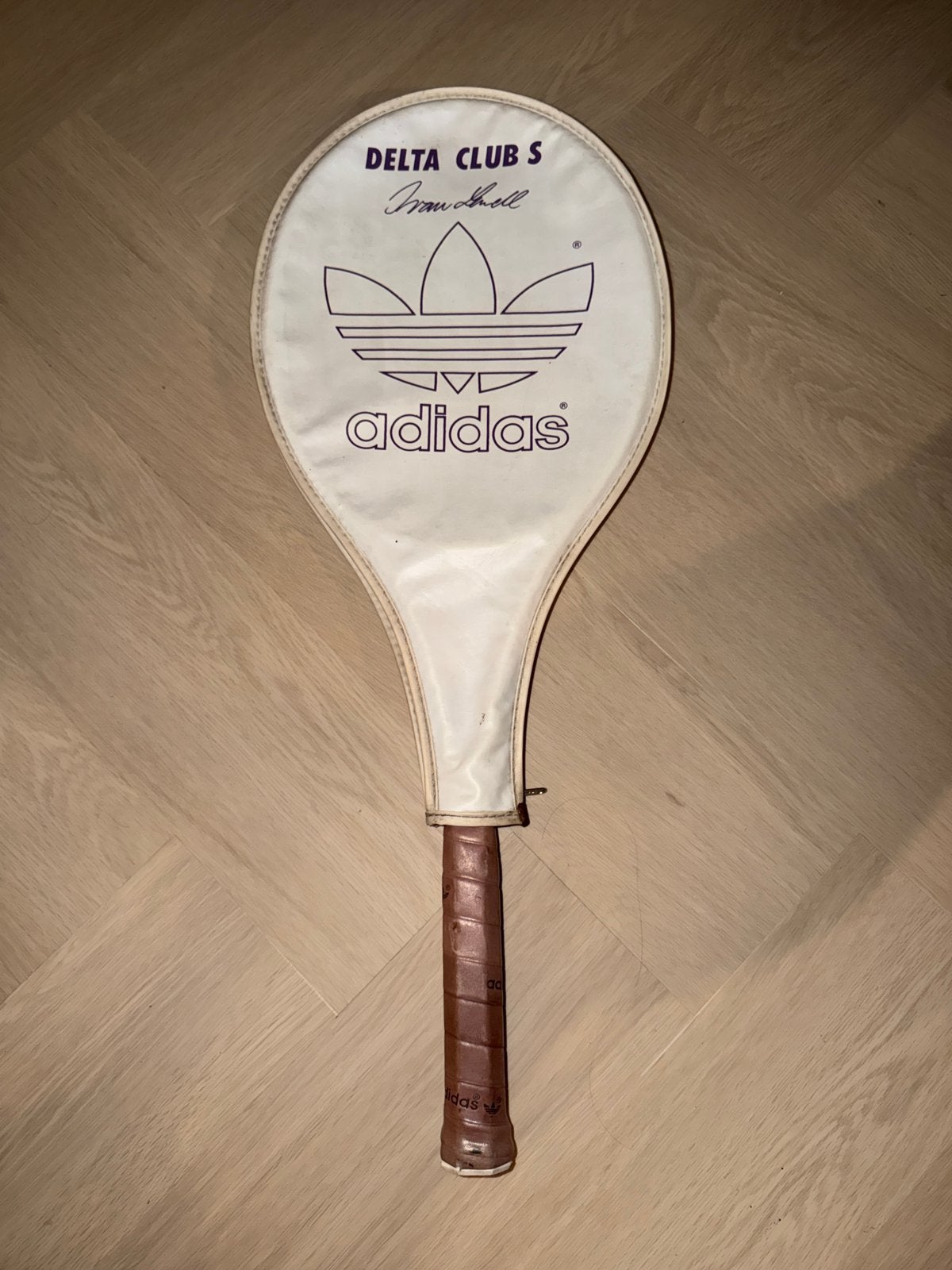 Vintage adidas delta club s tennisracket, Sport en Fitness, Tennis, Adidas, Gebruikt, Ophalen of Verzenden, Racket