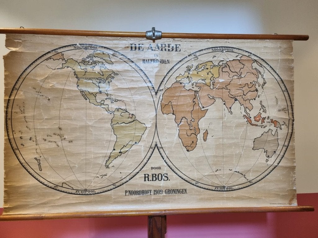 leuke schoolkaart van de aarde, Ophalen of Verzenden, Aardrijkskunde