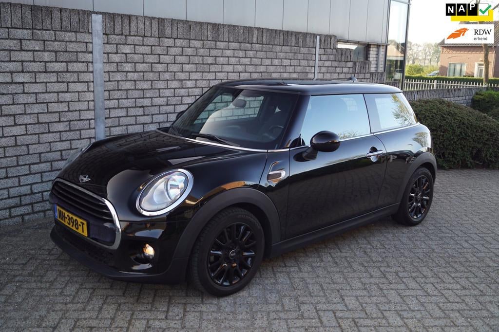 Mini Mini 1.5 Cooper Business 3 DRS Navi Airco Cruise Elektr, Voorwielaandrijving, Gebruikt, 4 stoelen, Origineel Nederlands