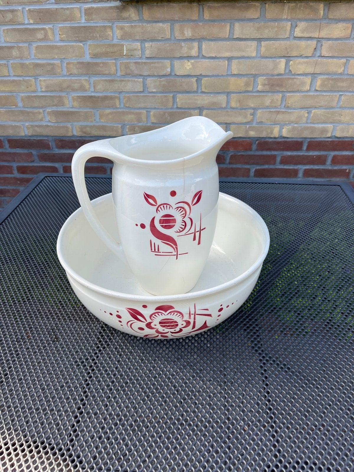 Antieke Maastrichtse kan en kom met rood decor, Antiek en Kunst, Antiek | Porselein, Ophalen