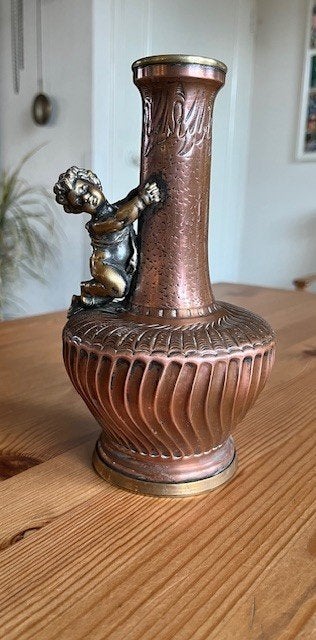 Koperen Vaas met Putti, Ophalen of Verzenden