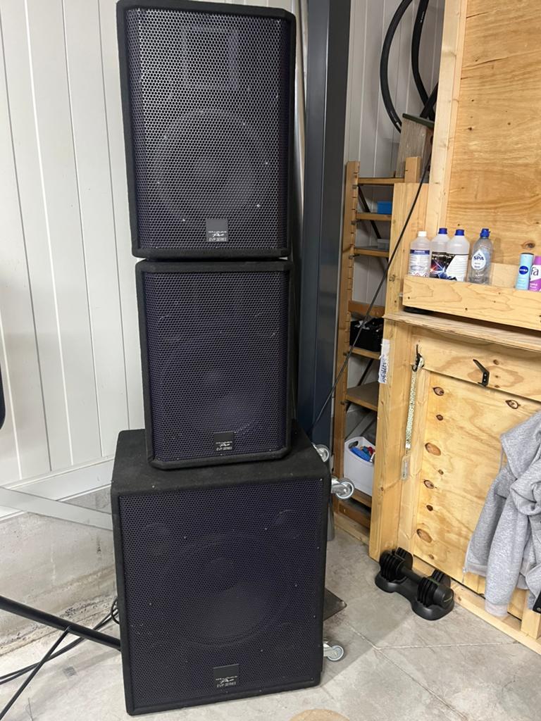 Complete PA-set: Behringer mengpaneel, versterkers & speaker, Muziek en Instrumenten, Ophalen of Verzenden, Gebruikt, 1000 watt of meer