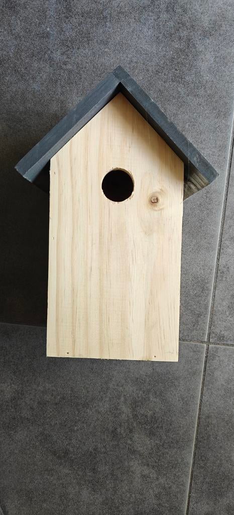 Houten Vogelhuisje met Grijs Dakje - Nieuw, Ophalen of Verzenden, Nieuw