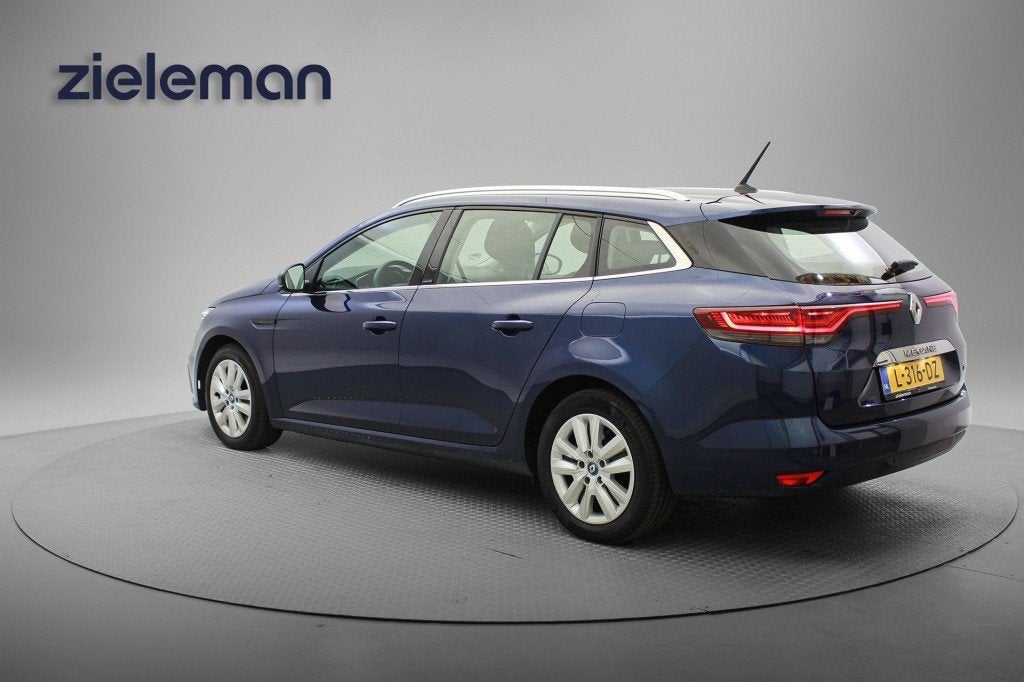 Renault MEGANE Estate 1.6 E-Tech Plug-In Hybrid 160 Business, Gebruikt, 750 kg, 4 cilinders, Met garantie (alle)