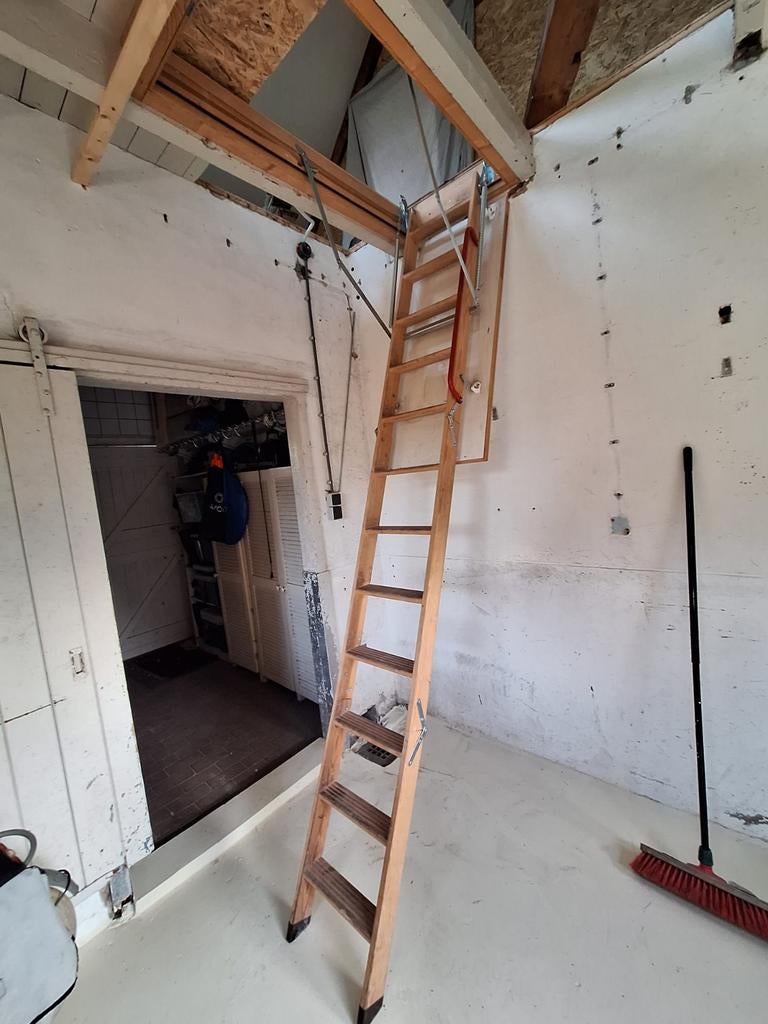 Zolderladder - Opvouwbare houten vlizotrap, Ophalen, Gebruikt, Ladder, Opvouwbaar of Inschuifbaar