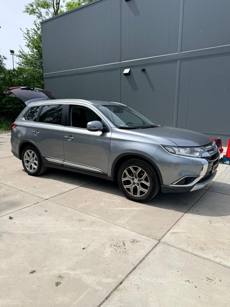 Mitsubishi Outlander 2.0 MPI 2WD CVT 2015 Grijs, Auto's, 1998 cc, Outlander, 4 cilinders, 1435 kg