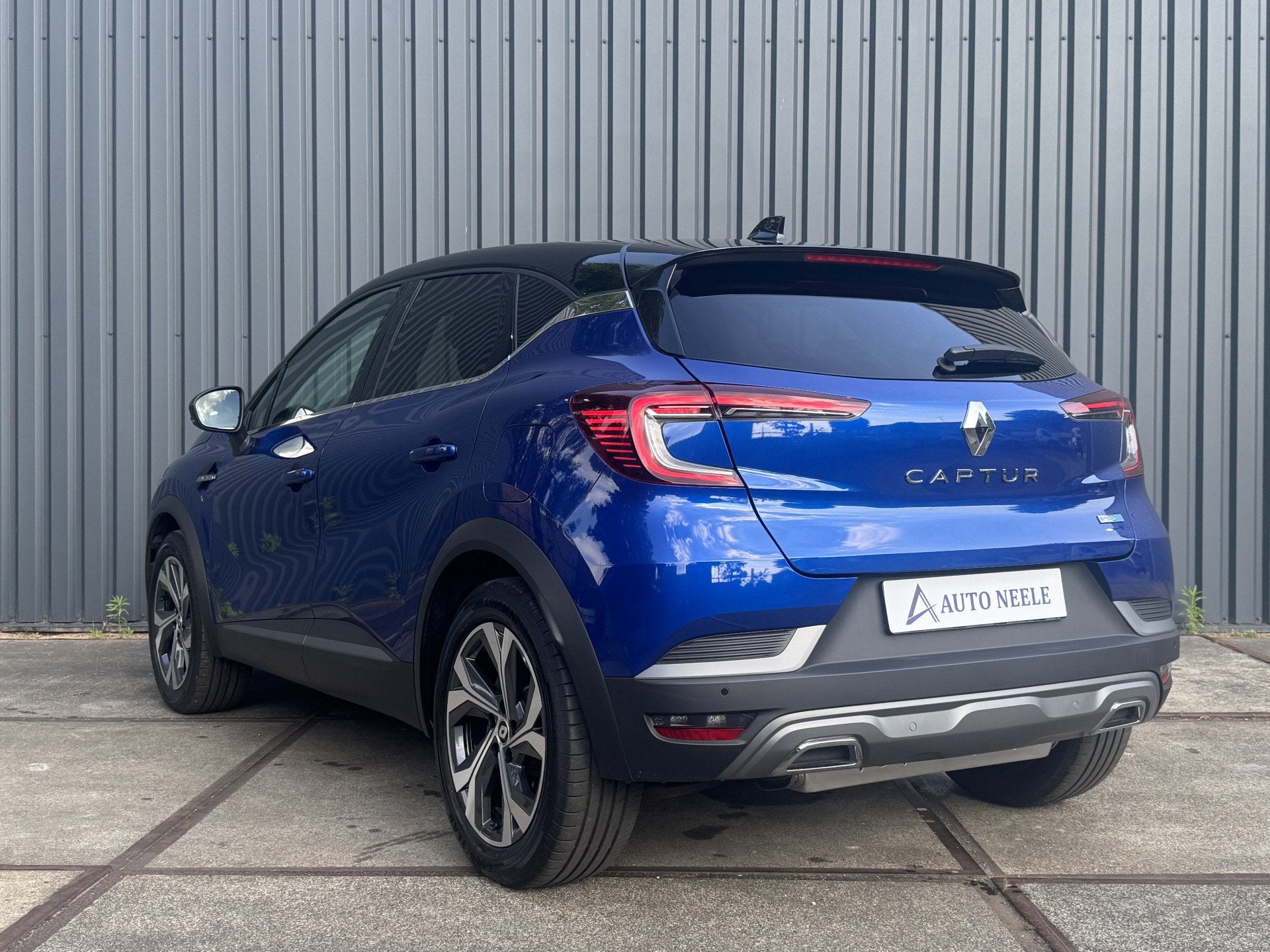 Renault Captur 1.6 E-Tech Plug-in Hybrid 160 pk R.S. RS Line, 77 km/l, Gebruikt, 4 cilinders, Leder en Stof