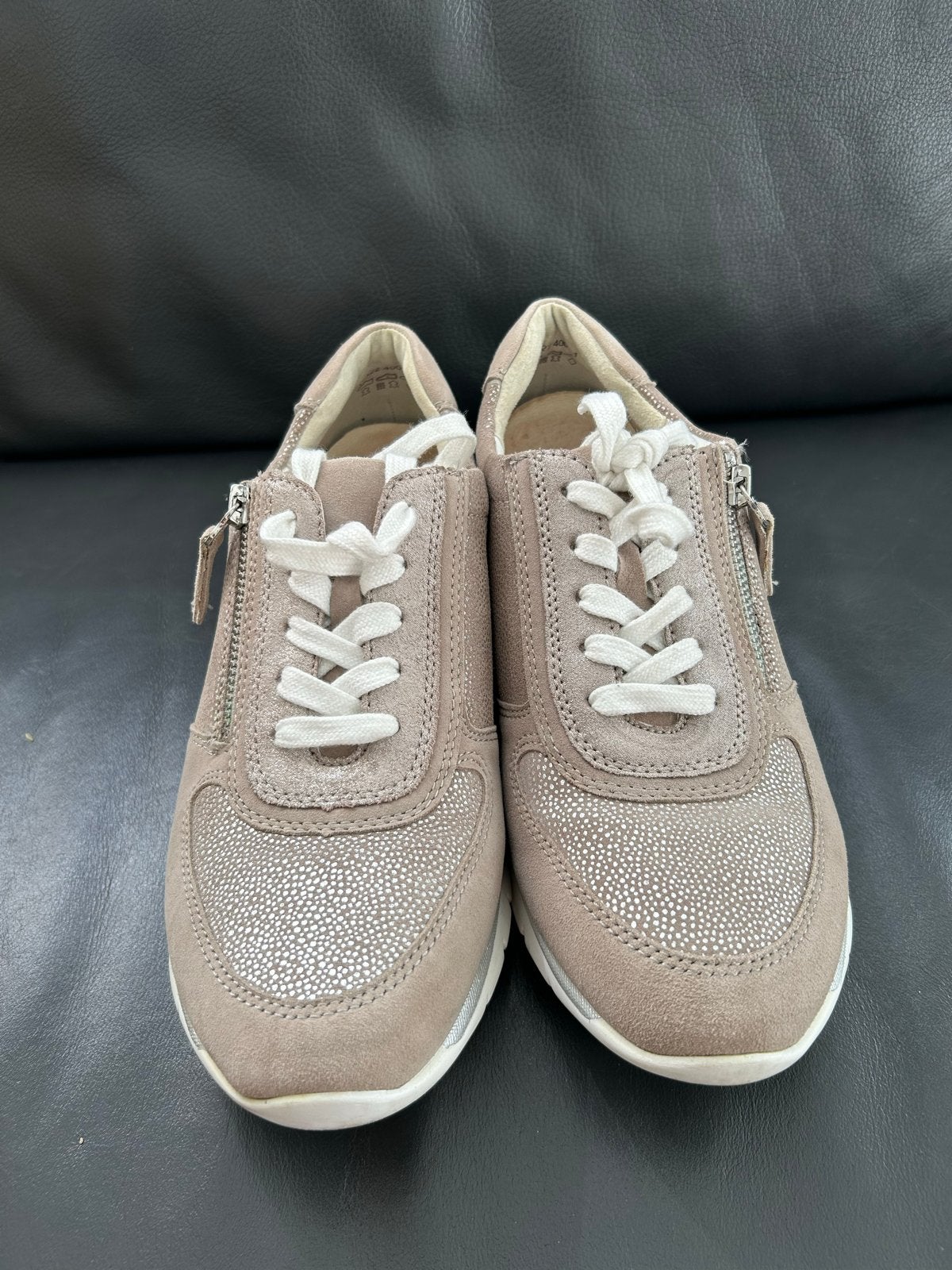 Medicus Rosalie dames sneakers - Comfortabele pasvorm, Beige, Ophalen of Verzenden, Sneakers of Gympen, Zo goed als nieuw