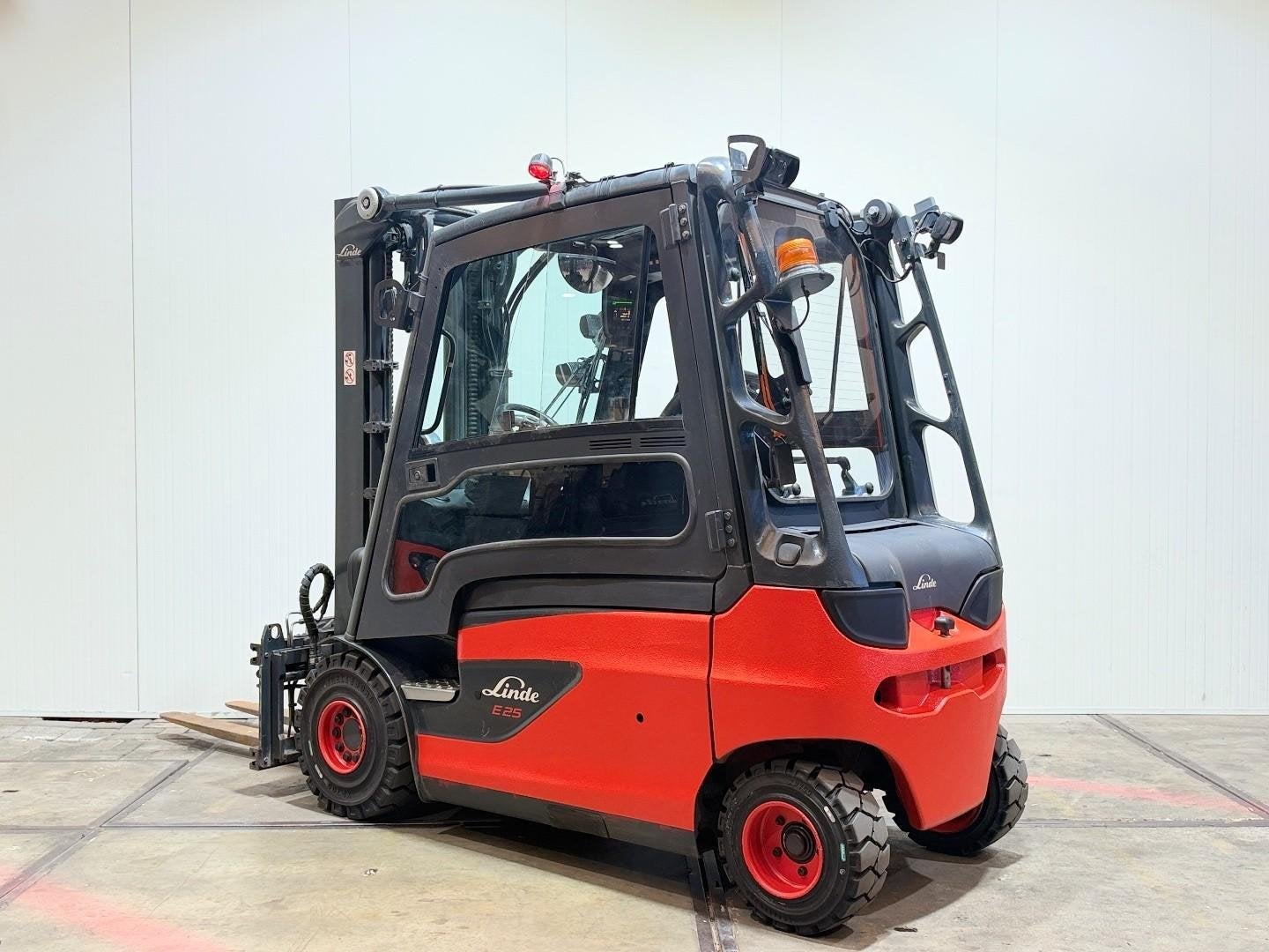 Linde E25 Triplex 4,7M vorkversteller 2021 cabine sideshift, 2000 tot 3000 kg, Overige aandrijving, Heftruck, Linde