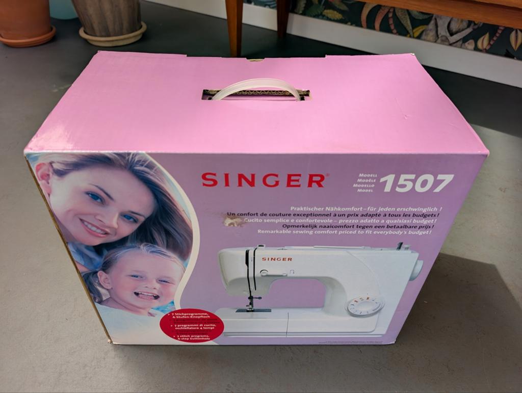 Singer 1507 Naaimachine - Zo goed als nieuw, Ophalen of Verzenden