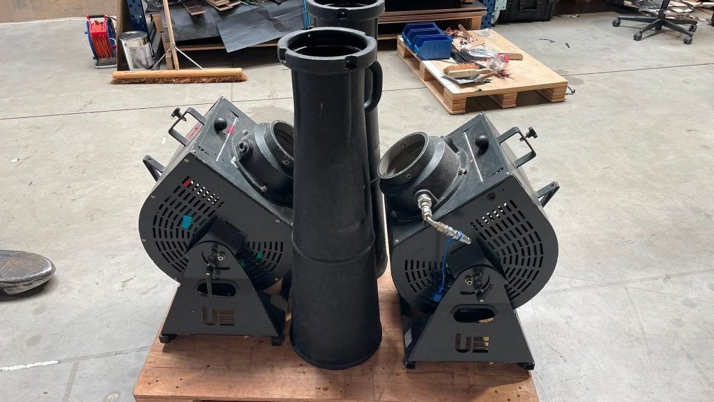 2x universal FX CO2 Confetti blower met 2 dmx co2 kleppen, Ophalen, ., Overige typen, .