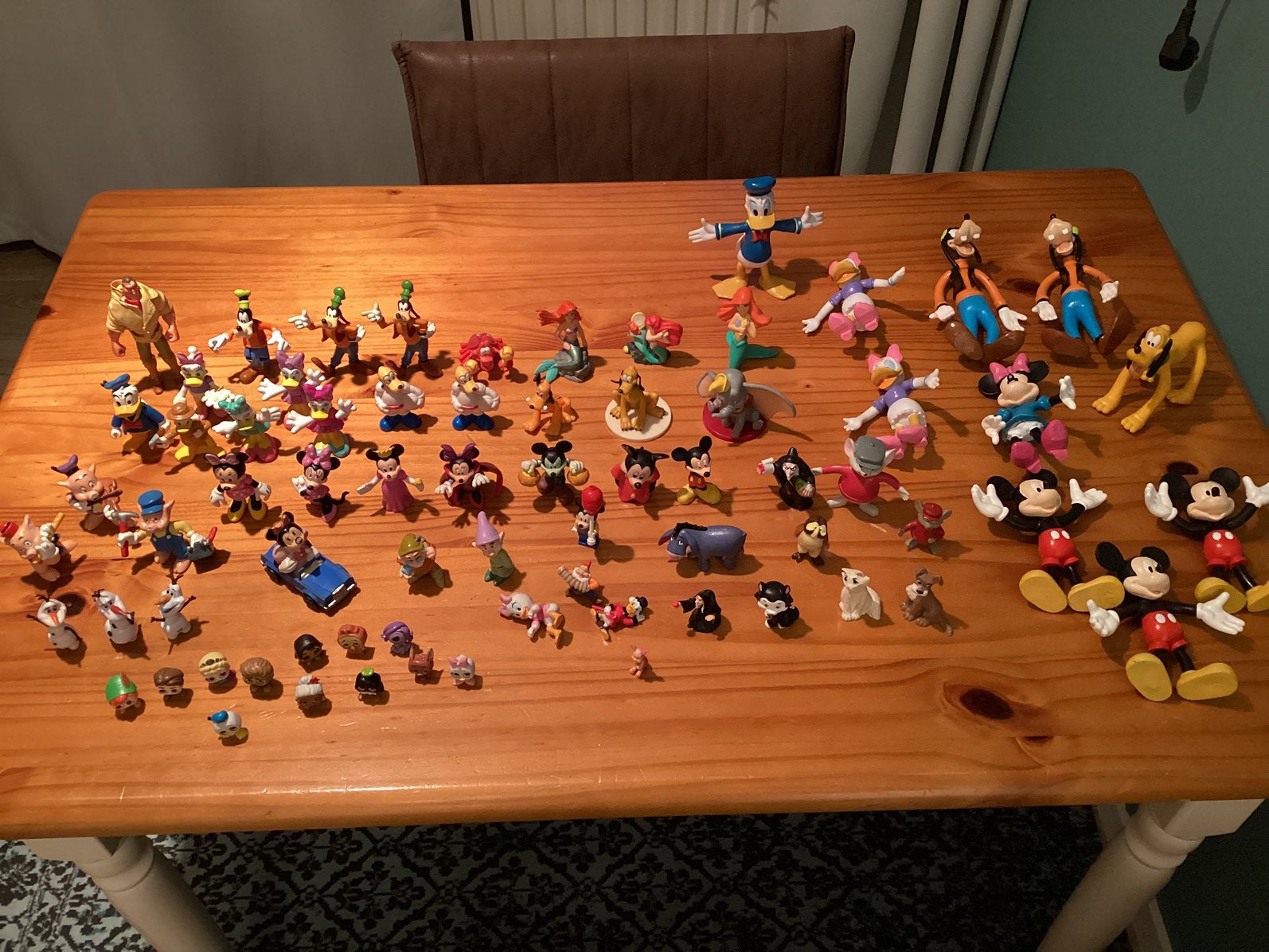 Disney Veel Verschillende Figuren,Zie Foto’s.   ((Ophalen)), Verzamelen, Disney, Ophalen, Overige figuren, Zo goed als nieuw, Beeldje of Figuurtje
