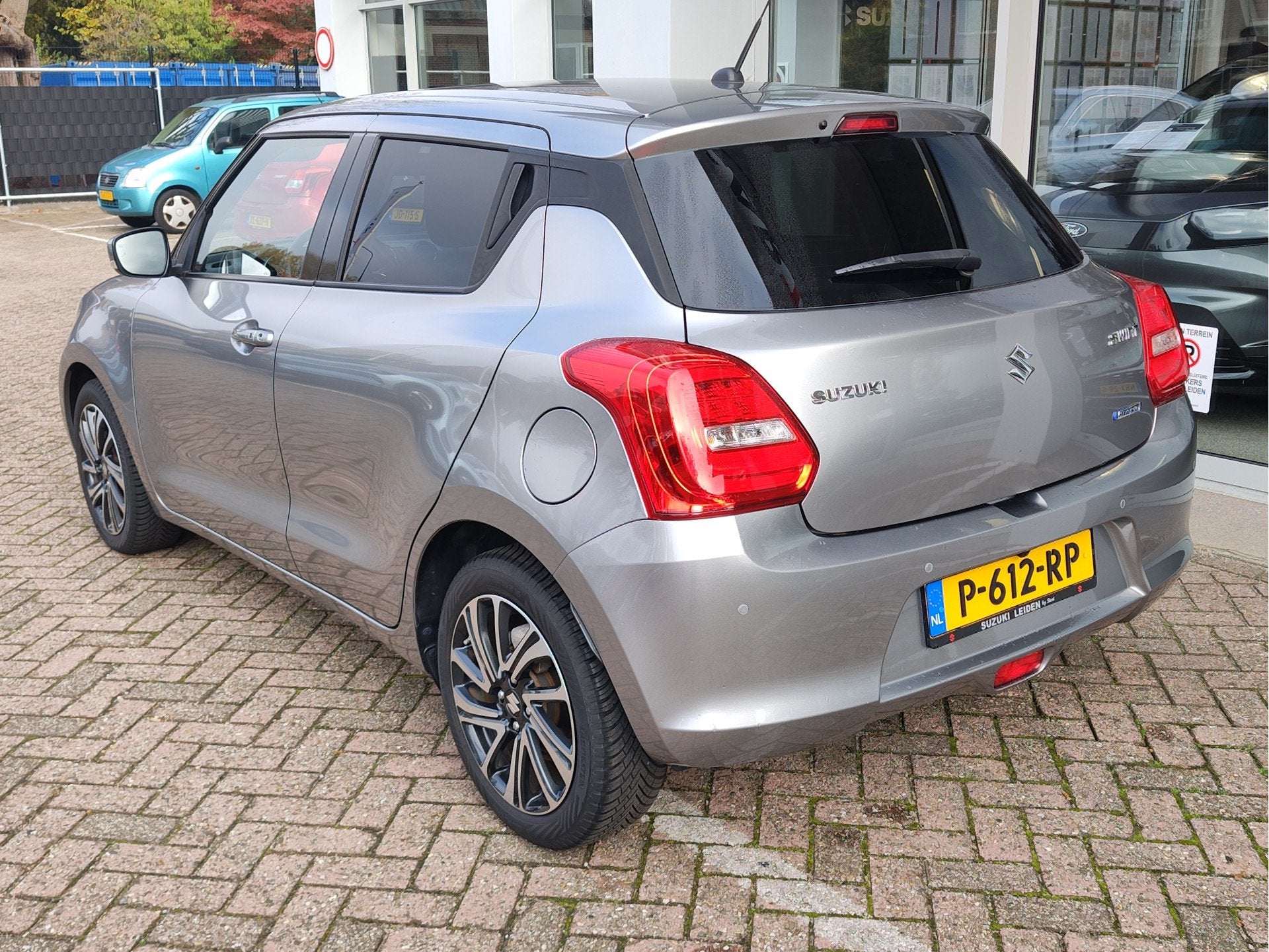 Suzuki Swift 1.2 STYLE SMART HYBRID AUTOMAAT Clima | Dodehoe, Auto's, Gebruikt, 4 cilinders, 400 kg, Swift