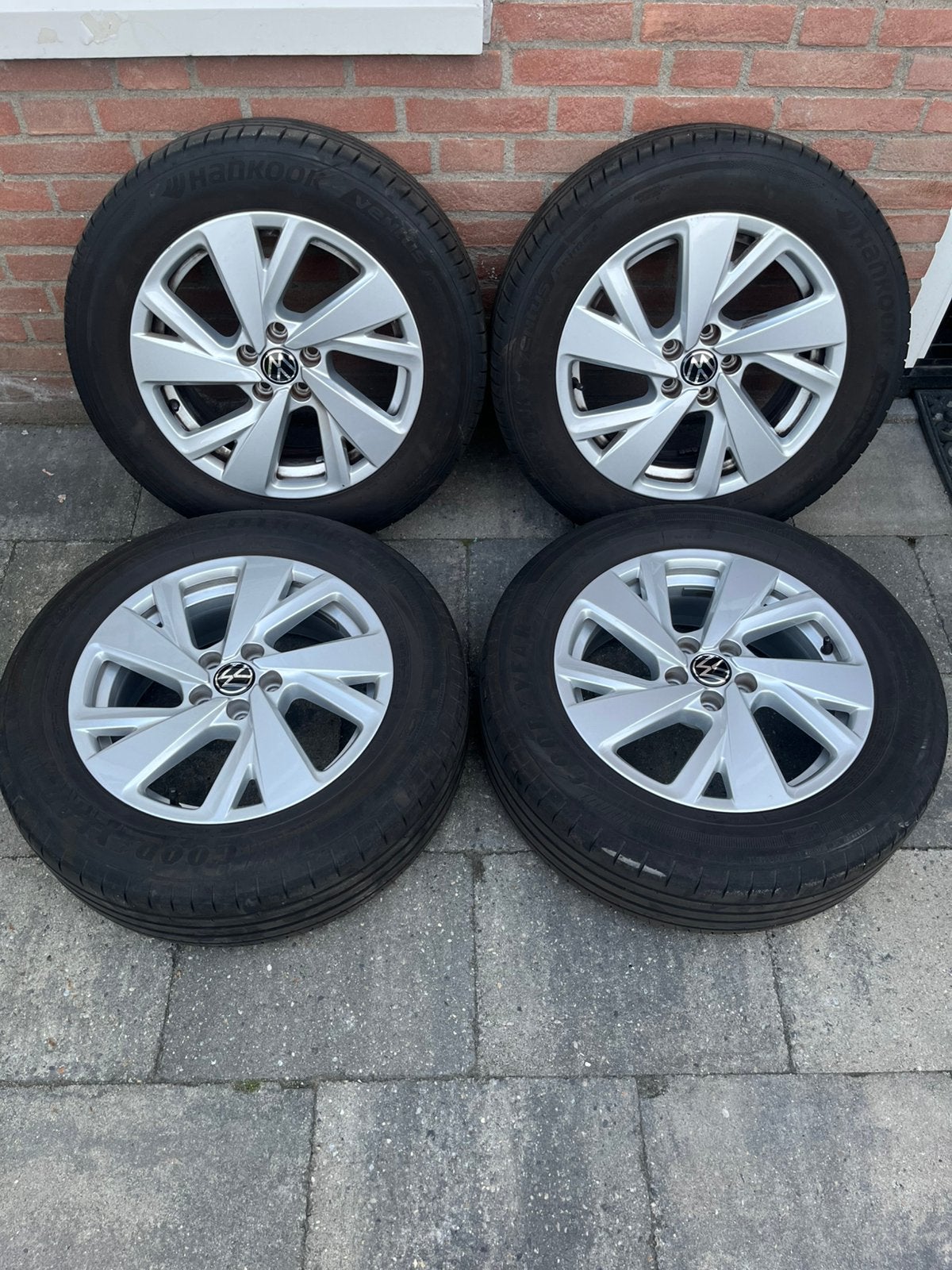 Volkswagen velgen 5x100 Taigo/T Cross/Arona/Kamiq, Auto-onderdelen, Banden en Velgen, Ophalen, Gebruikt, Velg(en), 16 inch