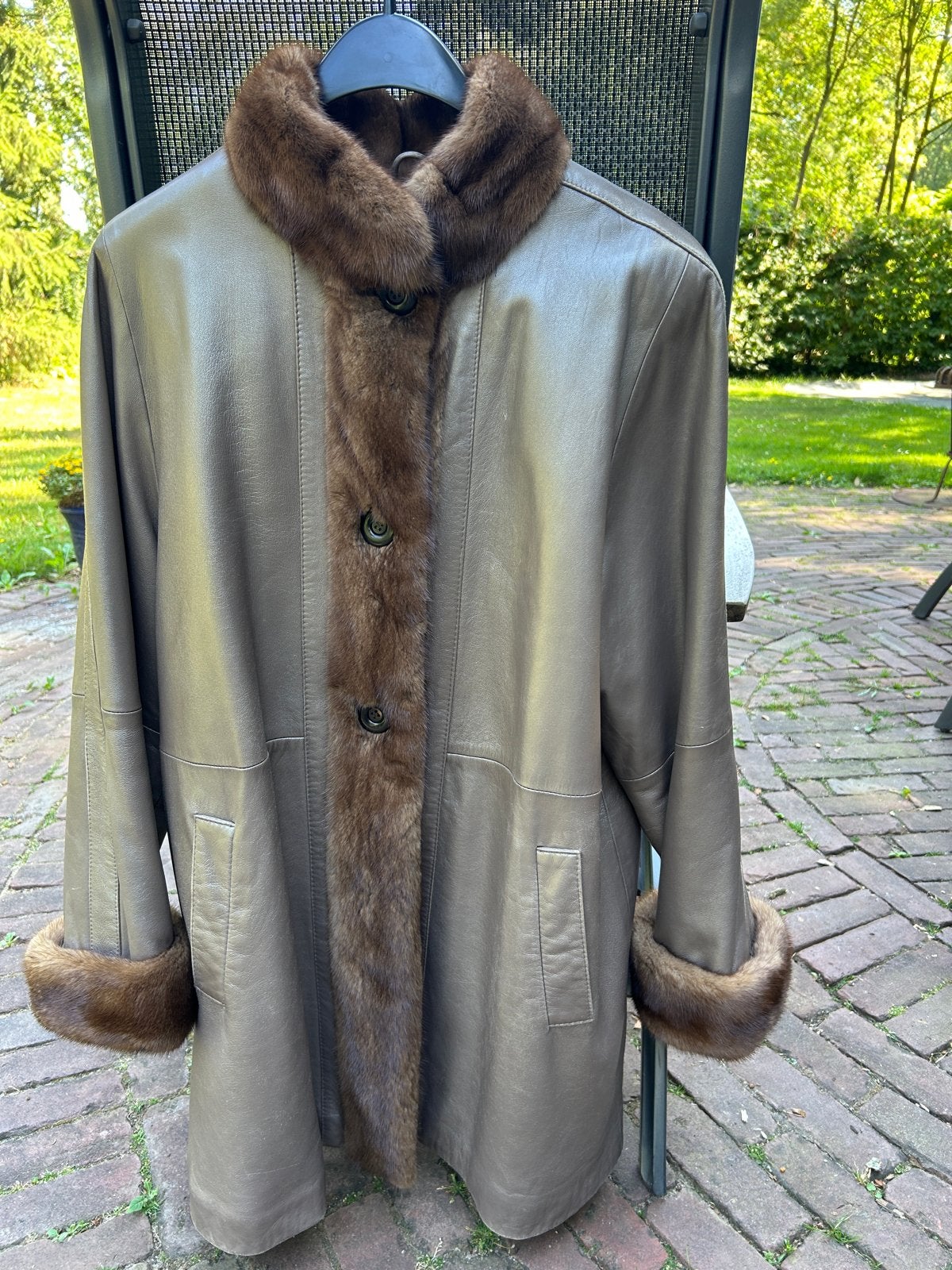 Chique leren damesjas met bontafwerking, gekocht in Alaska, Ophalen, Gedragen, Maat 38/40 (M), Bruin