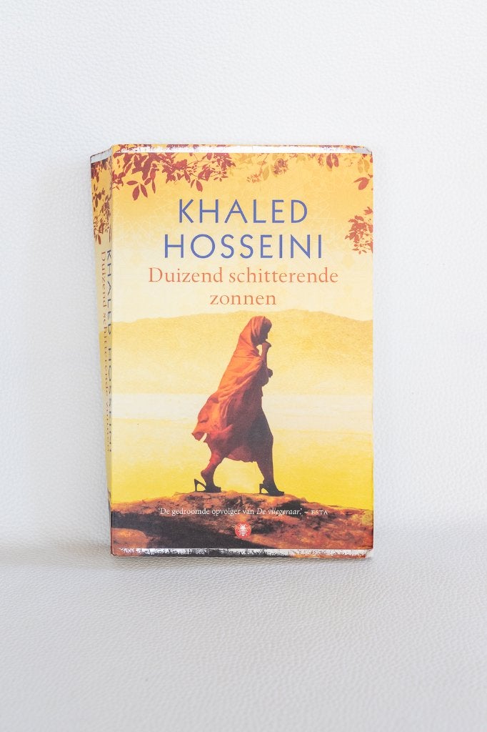 Duizend schitterende zonnen - Khaled Hosseini, Ophalen of Verzenden, Zo goed als nieuw, Khaled Hosseini