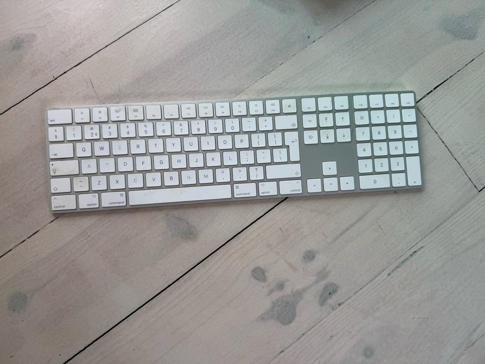 Apple Magic keyboard wireless groot, Gebruikt, Draadloze ontvanger, Ophalen of Verzenden, Draadloos