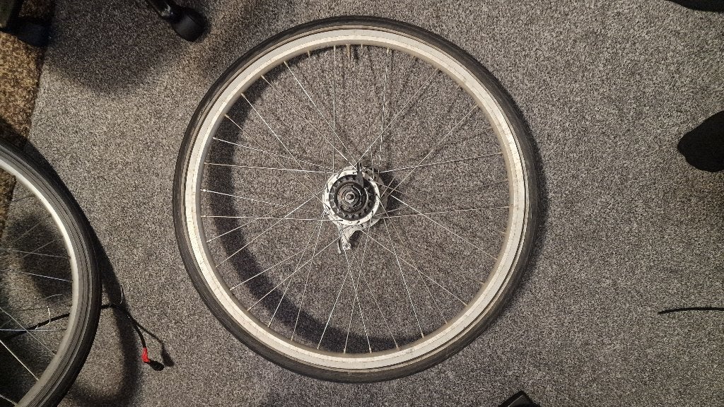 28 inch NEXUS Achterwiel, Elektrische fiets, Zo goed als nieuw, Shimano, Rubber