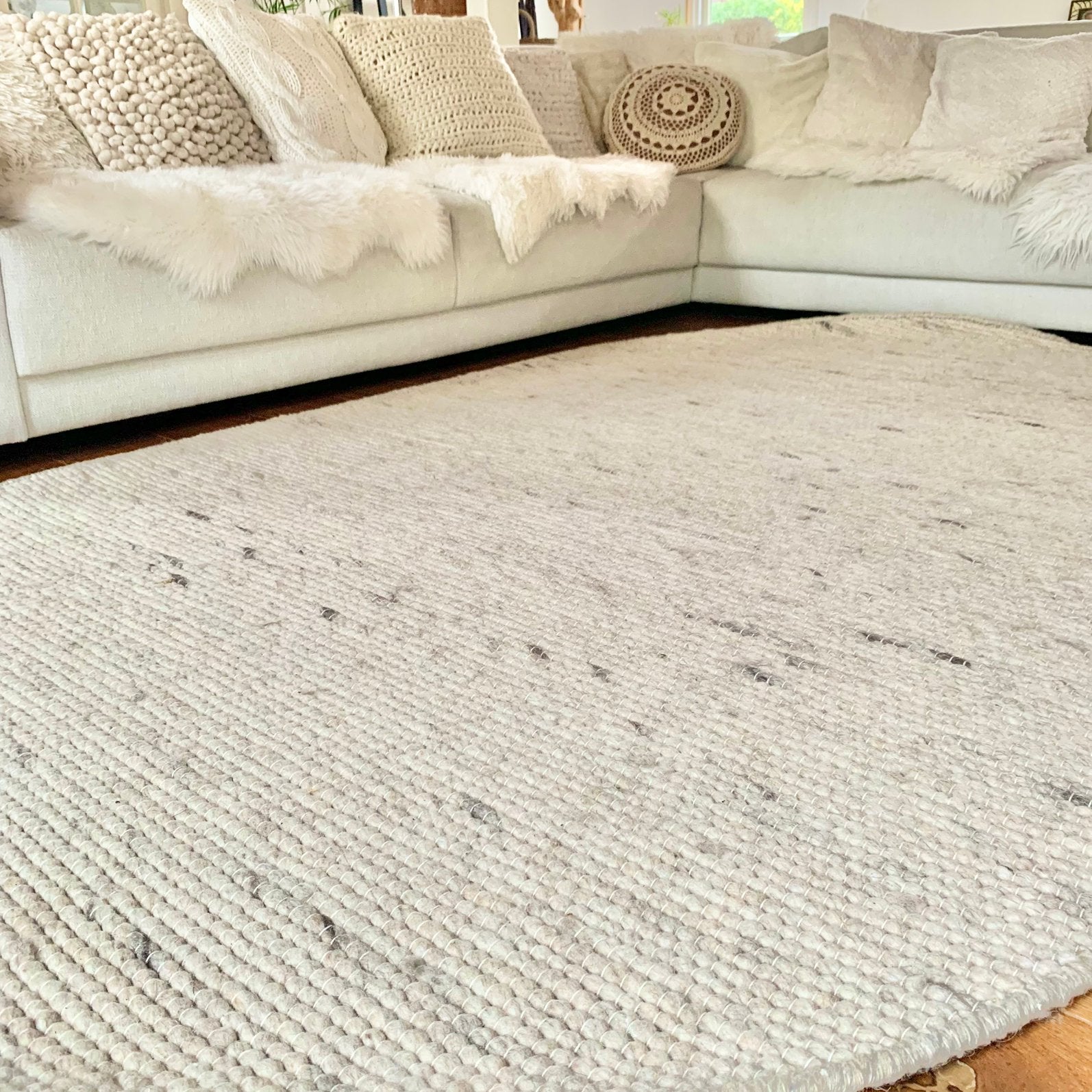 Wol ovaal xxl - beige melange vloerkleed- fotoshoot, Ophalen, Beige, 200 cm of meer, Zo goed als nieuw