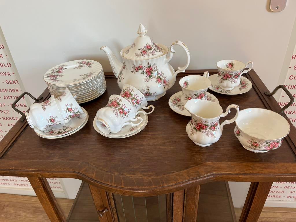 Servies royal albert, lavender rose, Ophalen