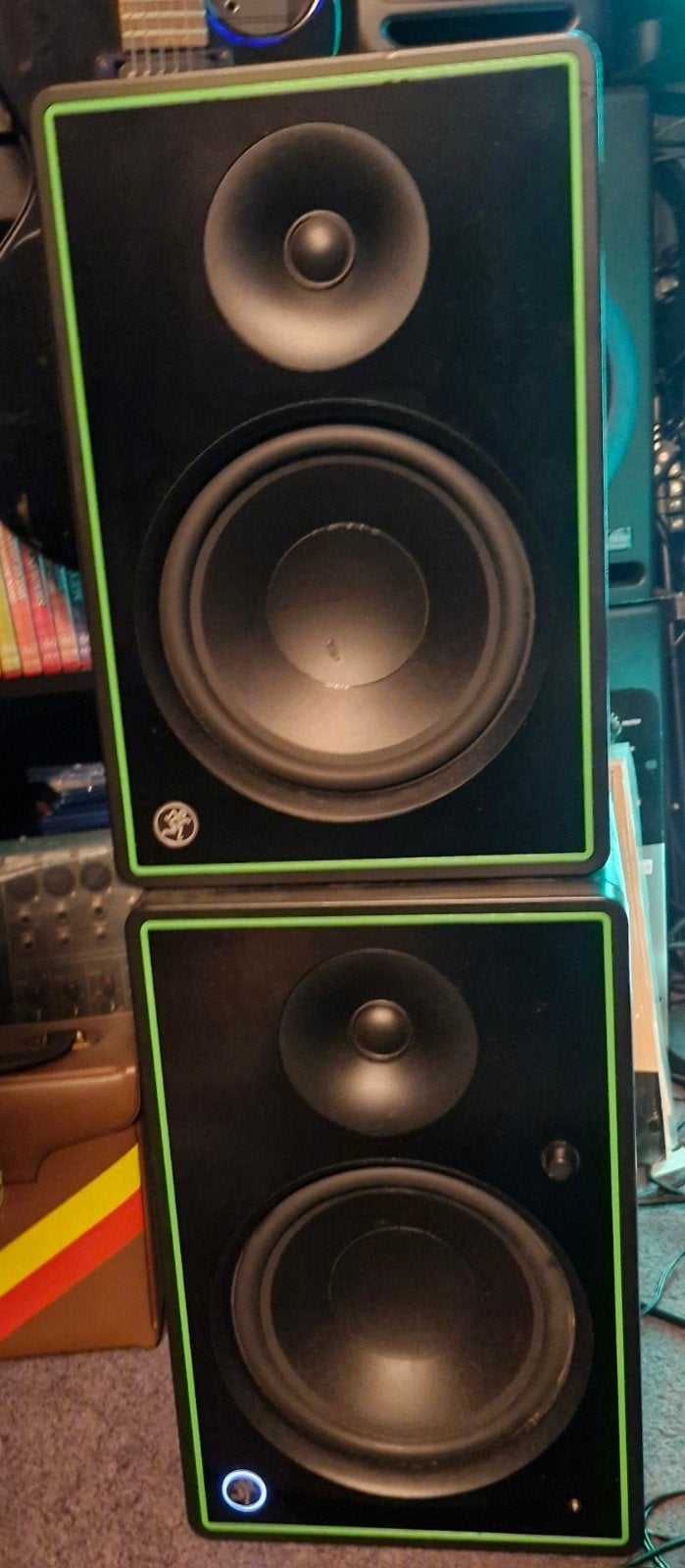 Mackie CR8-XBT actieve studiomonitors, Studiomonitor, Gebruikt, Ophalen, 150 watt of meer