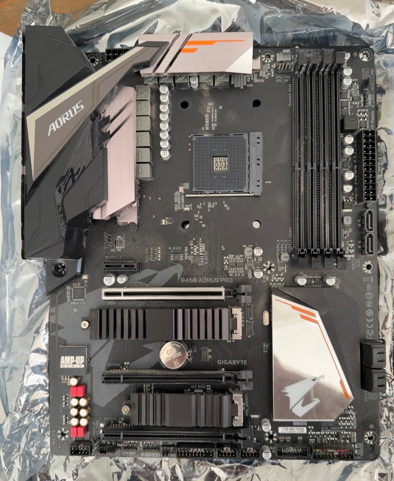 Gigabyte B450 AORUS PRO WIFI Moederbord AMD AM4, Computers en Software, Moederborden, Ophalen of Verzenden, Zo goed als nieuw