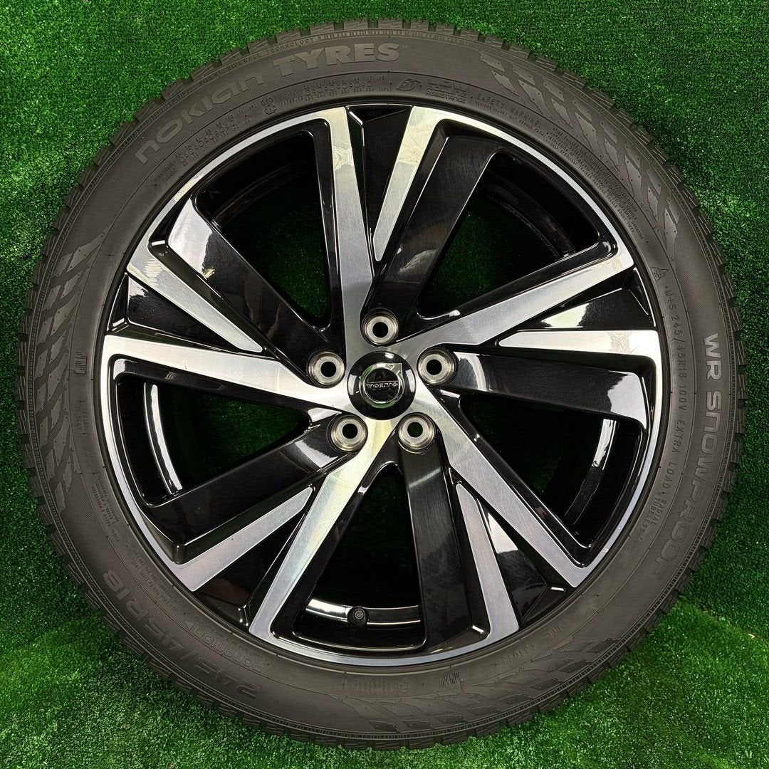 Originele 18 inch Volvo R-Design velgen winterbanden V60 S60, Auto-onderdelen, Banden en Velgen, 18 inch, -, -, Banden en Velgen