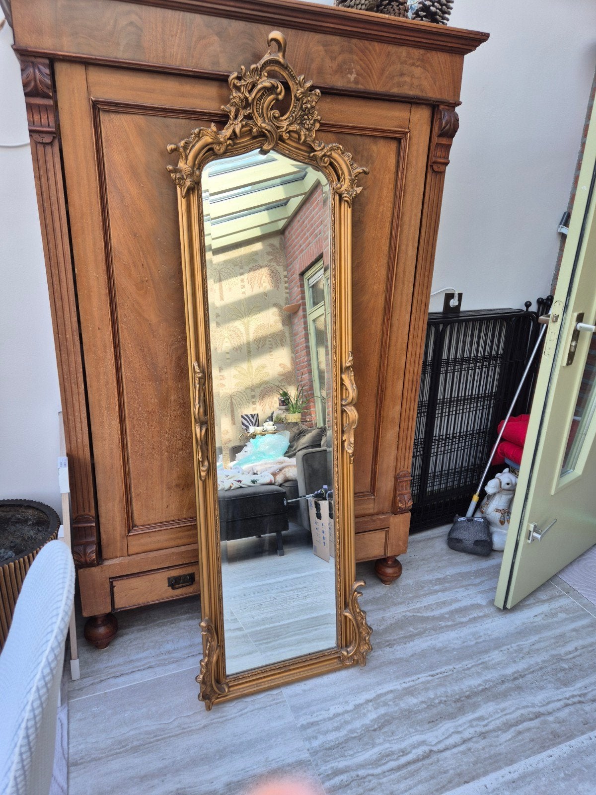 Grote gouden spiegel met barokke lijst, Huis en Inrichting, Minder dan 50 cm, Gebruikt, Ophalen of Verzenden, 150 tot 200 cm