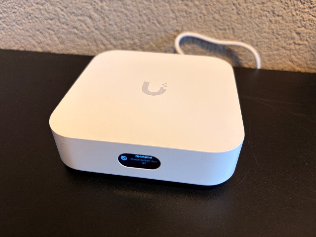 Ubiquiti UniFi Express, Ophalen of Verzenden, Zo goed als nieuw, Router met modem, Ubiquiti UniFi