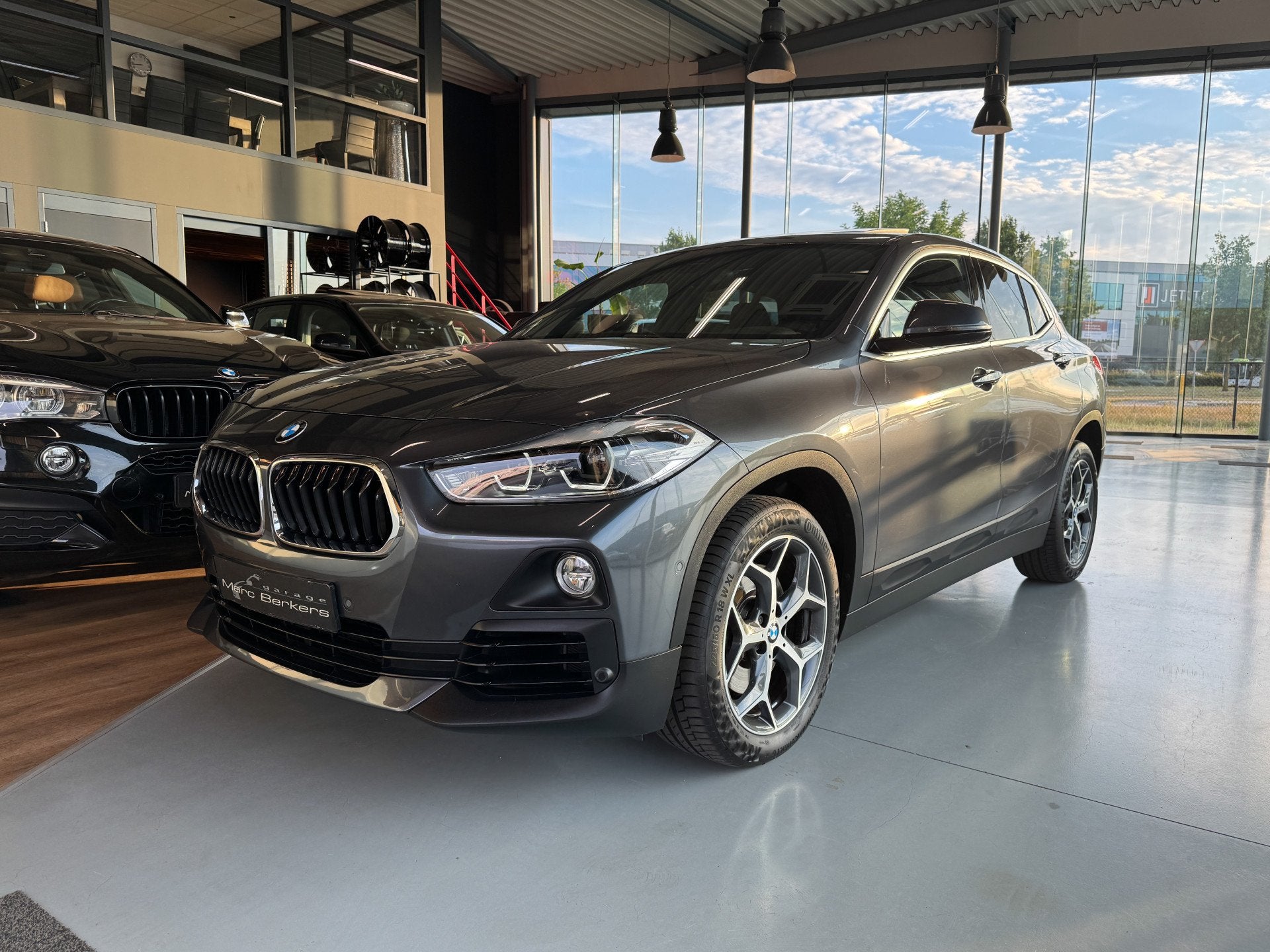 BMW X2 sDrive20i High Executive Pano 18" camera (bj 2019), Auto's, 1998 cc, 1435 kg, SUV of Terreinwagen, 750 kg