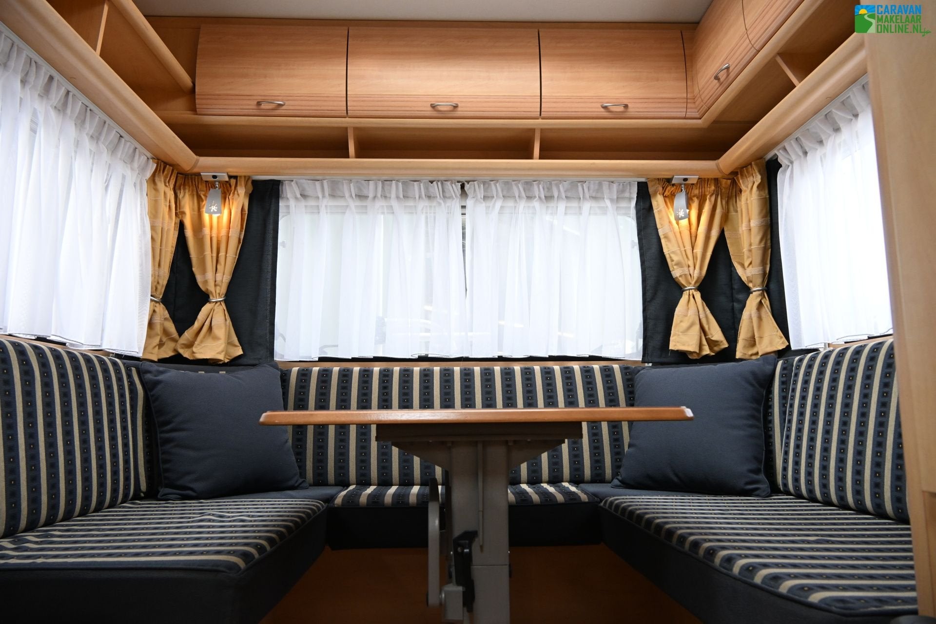 Foto 8 van Dethleffs Camper 460 DB Voortent 2x Zakluifel Mover Fietsend